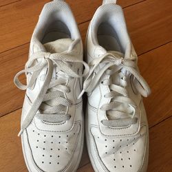 NIKE Boys Girls Big Kids Youth Sneakers