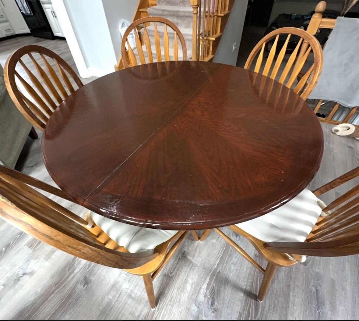 Claw Foot Round Table