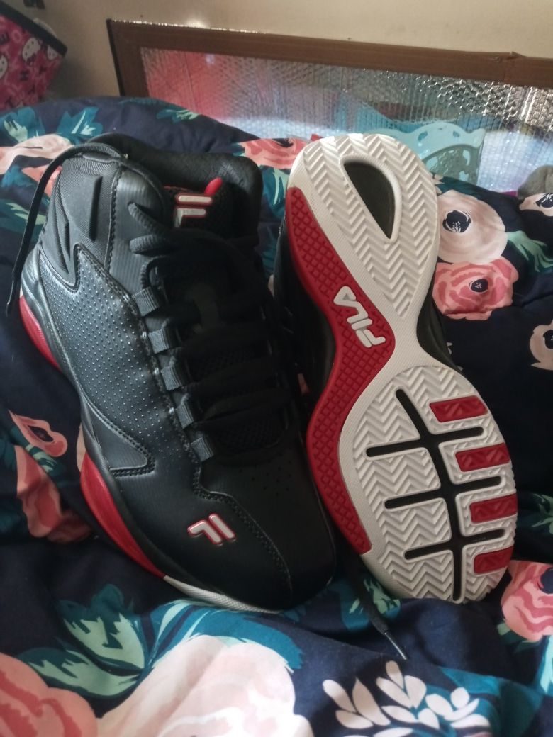 Boys Fila shoes