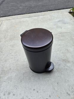 Mini Trash Can