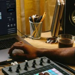 Novation Circuit Rhythm Music Production Workstation