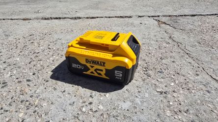 DeWalt 20V 5AH battery