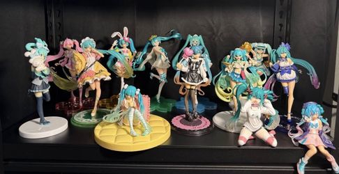 Miku Figures
