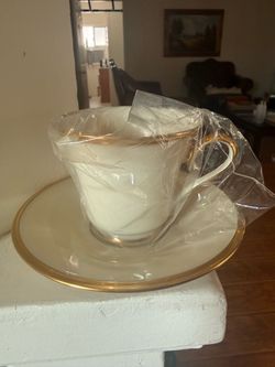 NEW Lenox Eternal 20-Piece Fine China Set w/ 24K Gold Trim