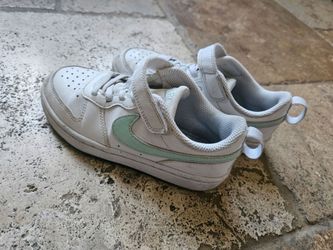 Nike low borough kids shoes size 12.5