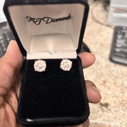 Real Diamond Clustered Earrings 