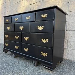 Elegant black decorative