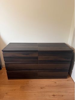 Set of 2 dressers
