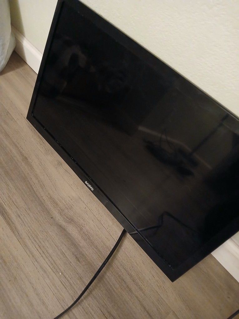 Sanyo Monitor 22 Inch