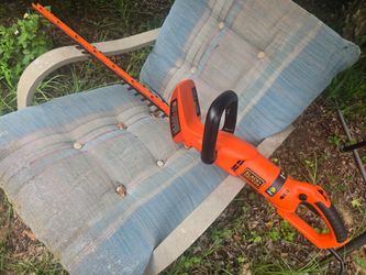 Black and Decker electric hedge trimmer