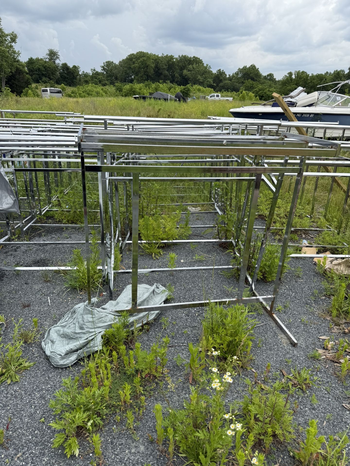 60% Off Retail – Heavy Duty Z-Rack Clothing Racks – Must Go