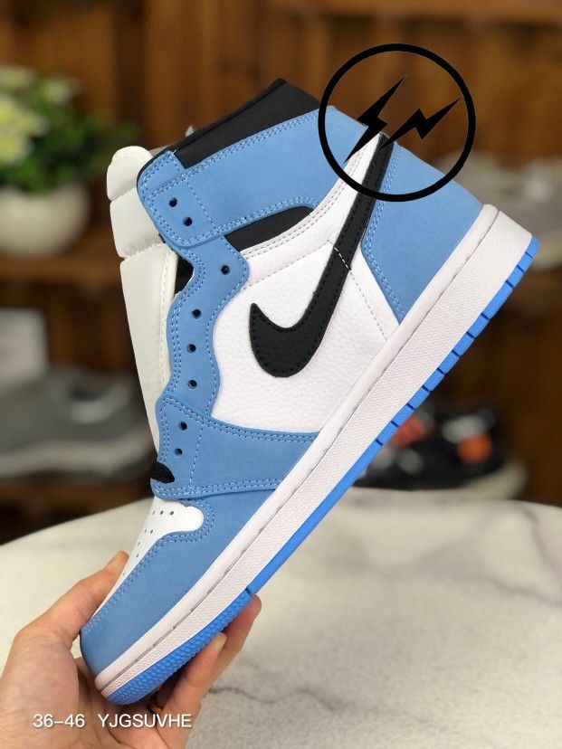 Jordan 1 Retro High White University Blue Black New