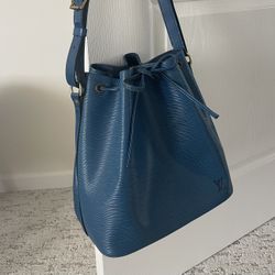 Louis Vuitton Noe Bucket Bag EUC w COA
