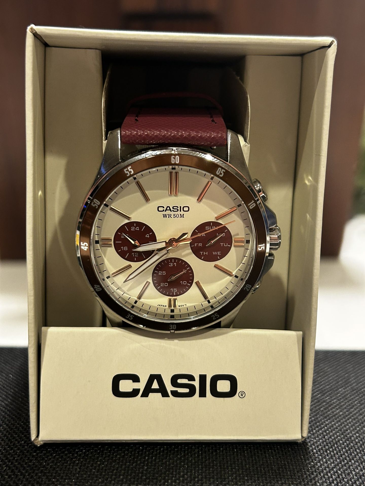 Casio Men's Analog Wristwatch w/Two Straps