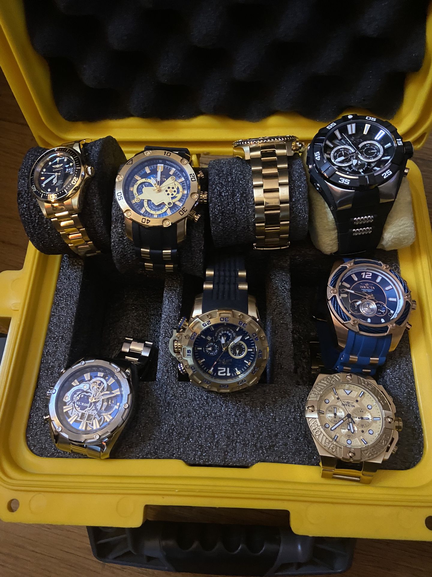 Which One Invicta Mens Watch For You $100 Each
