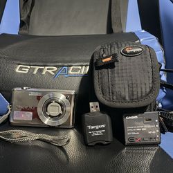 Casio Exilim EX-S10 10.1MP Digital Camera Red YouTube Capture Mode For Parts