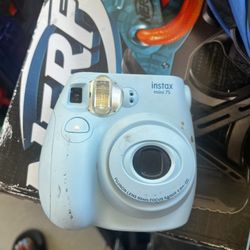 Instant Camera
