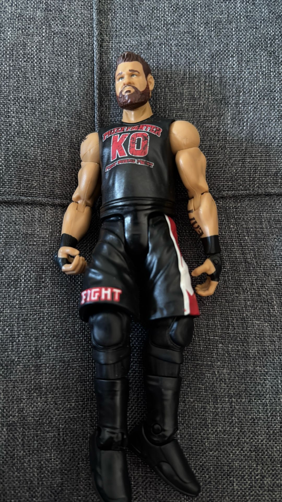 KEVIN OWENS - WWE SERIES 73 MATTEL ACTION FIGURE