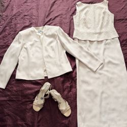 Elegant  Or formal Dress  Size 10 And Shoes 91/2