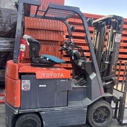 Forklift
