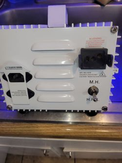 1000 watt Grow Lighting ballast (almost new )