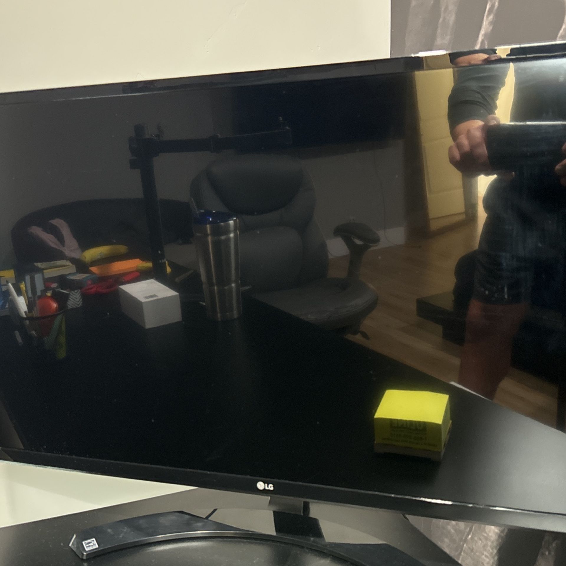 LG computer monitor 32ma68hy-p