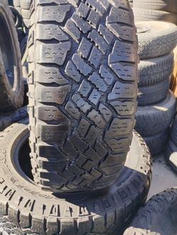 Used set of tires 275 55 20 Goodyear