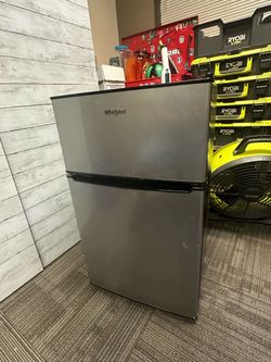 Mini fridge