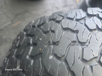 Used Tires 285/70/17