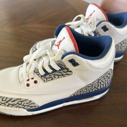 Nike Air Jordan Retro 3 Sneakers 