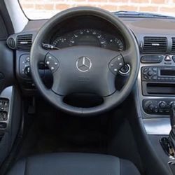 !! OEM MERCEDES-BENZ 2004 C320 STEERING WHEEL MOUNTED Air Bag BLACK Leather PART#R(contact info removed)72