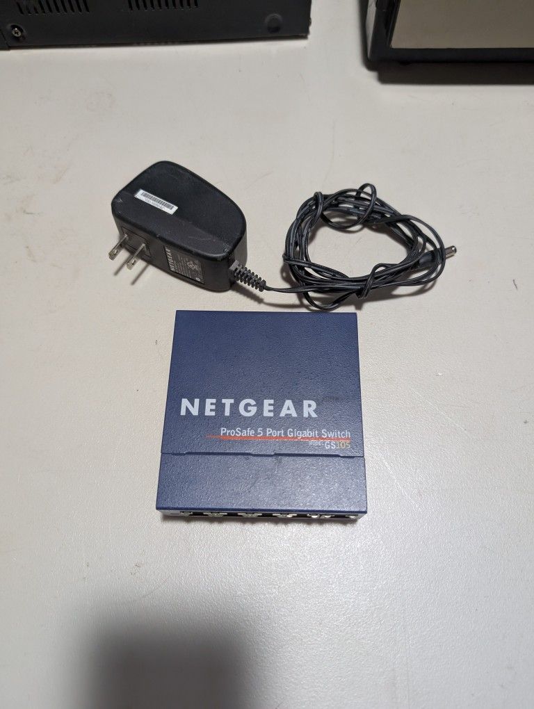 NETGEAR GS105 v3 ProSafe 5 Port Gigabit Switch
