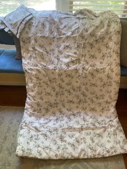 Twin comforter NEW !!!