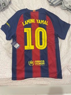 Barcelona Lamine Yamal Jersey size medium