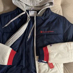 Champion Hooded Puffer Jacket (XS)