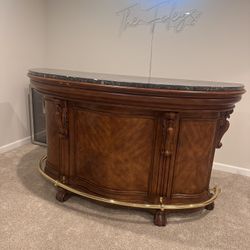 Howard Miller - Niagara Bar/ Marble Top