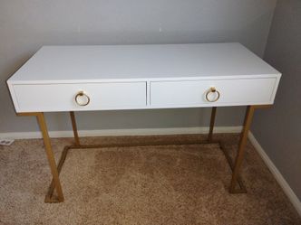 VANITY DESK
