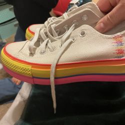 CONVERSE ALLSTAR SIZE 5 BRAND NEW FIRM PRICE 