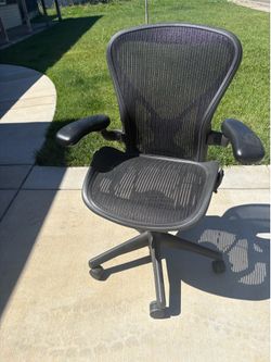 Herman Miller Aeron Chair