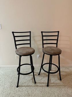 2 Barstool Chairs