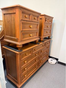 Queen bedroom set