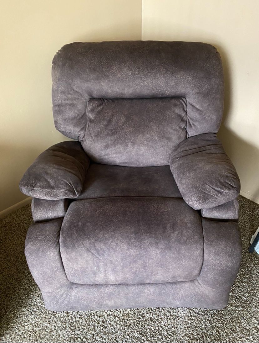 $275 for Manual Recliner, Sofa and loveseat
