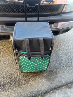 rolling suit case
