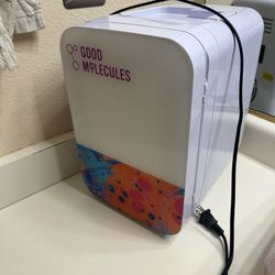 Good Molecules Cosmetic Fridge Mini