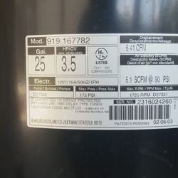 25 Gallons CRAFTZMAN air Compressor 