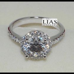 New 18k White Gold Engagement Ring 