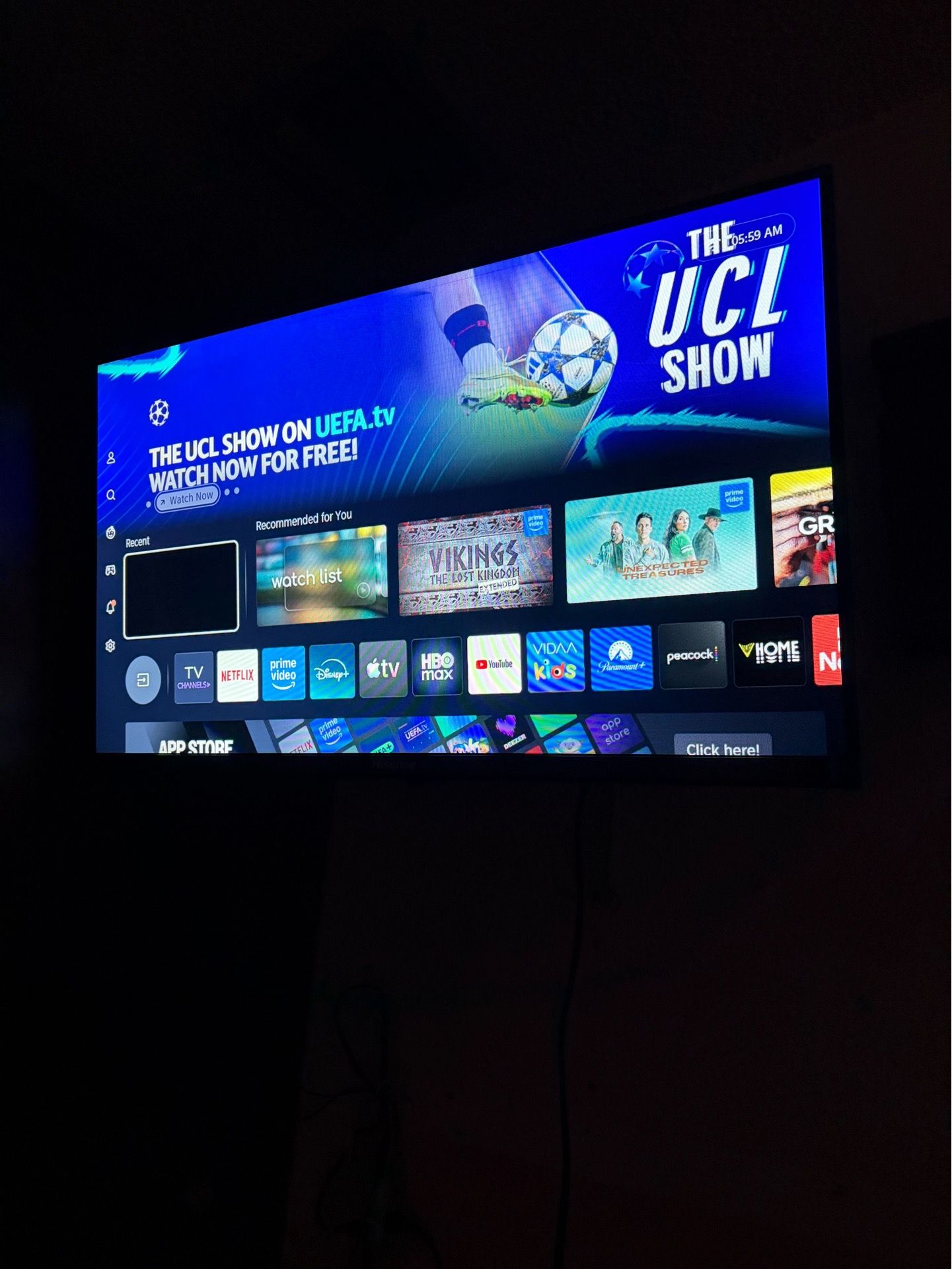 Hisense 32 inch smart tv with wall mount