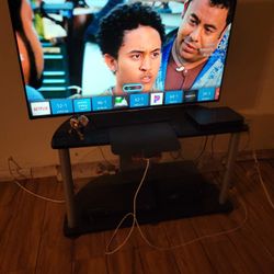 48 Inch TV With Table