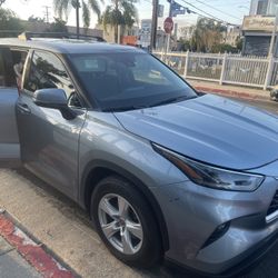 Toyota Highlander 2021 LE 
