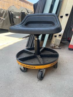 Gearwrench Rolling Swivel Chair